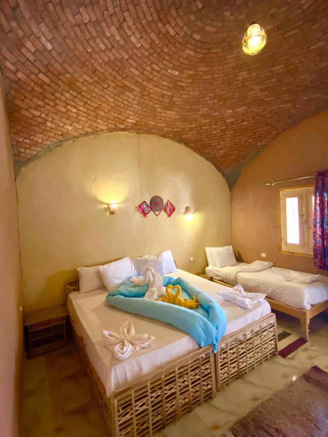 Kabara Nubian House Hotel อาบู ซิมเบล ภายนอก รูปภาพ