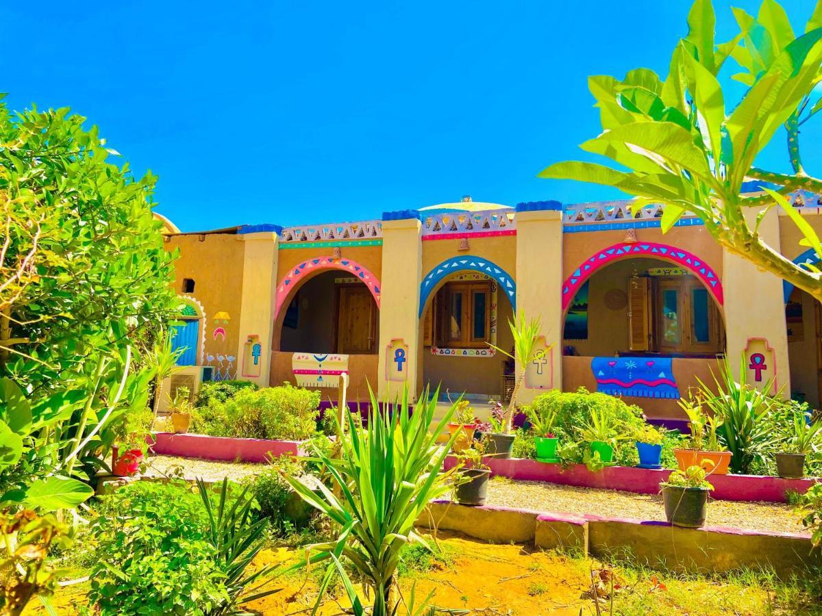 Kabara Nubian House Hotel อาบู ซิมเบล ภายนอก รูปภาพ