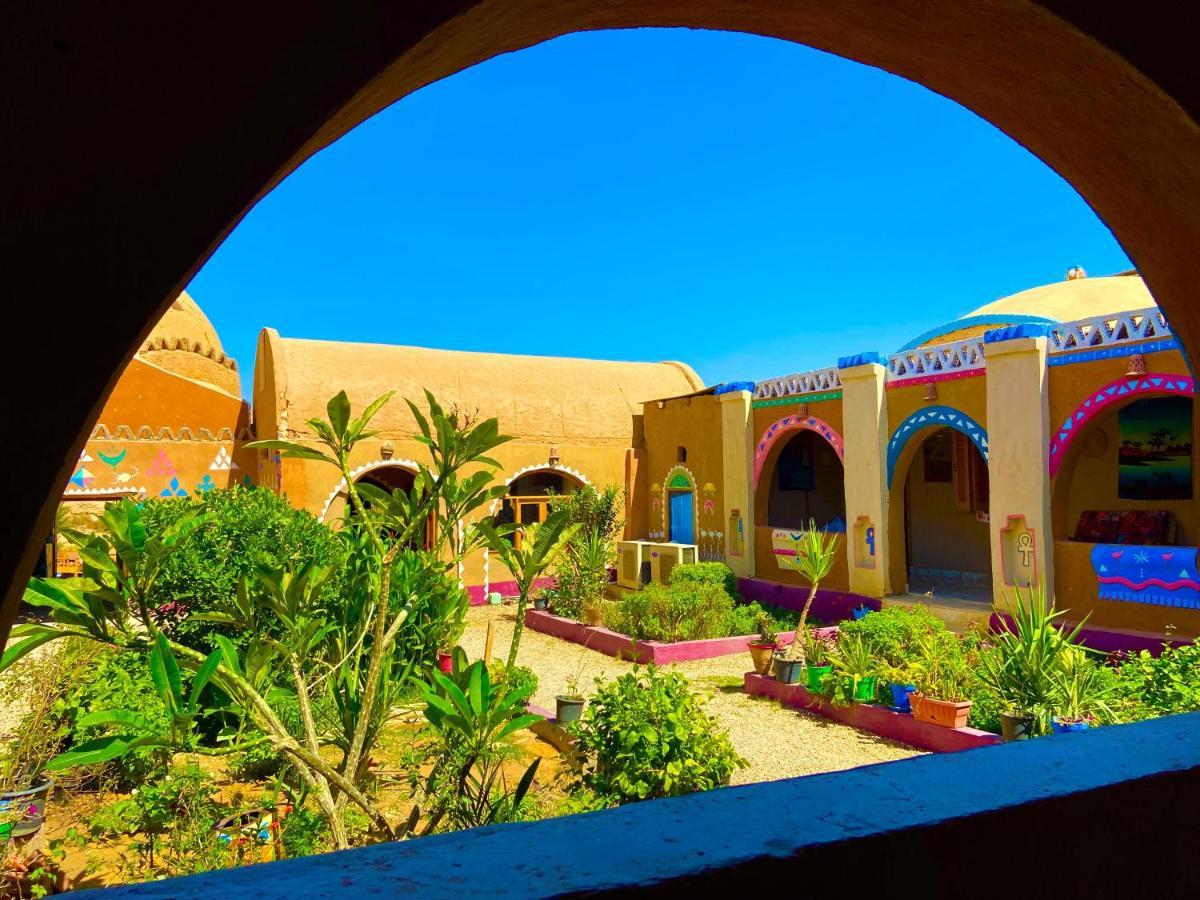 Kabara Nubian House Hotel อาบู ซิมเบล ภายนอก รูปภาพ